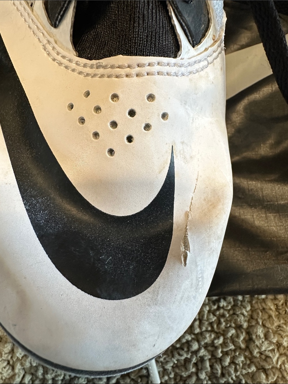 Nike White and Black Men's Track Spikes with Neon Lime Inner Detail - Picture 4 of 5